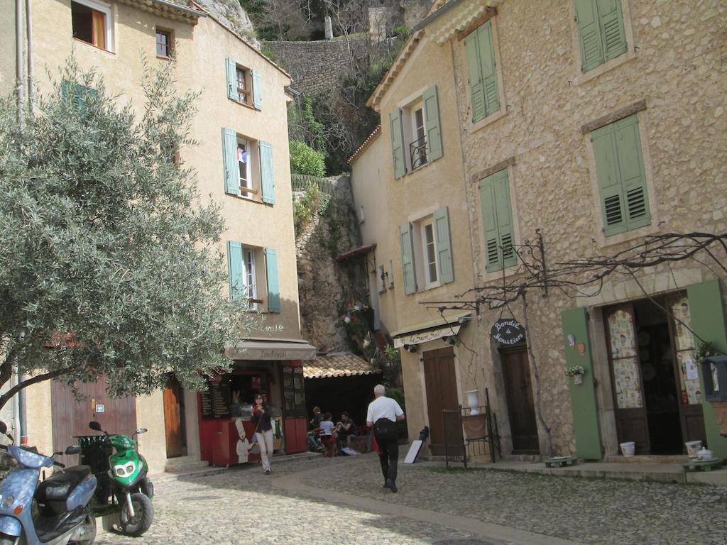 La Bonne Etoile - The Good Star Apartamento Moustiers-Sainte-Marie Quarto foto